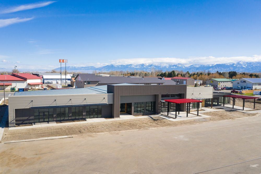 High Traffic Retail Center. No base rent until 2021!: 7715 Shedhorn Dr, Bozeman, MT 59718